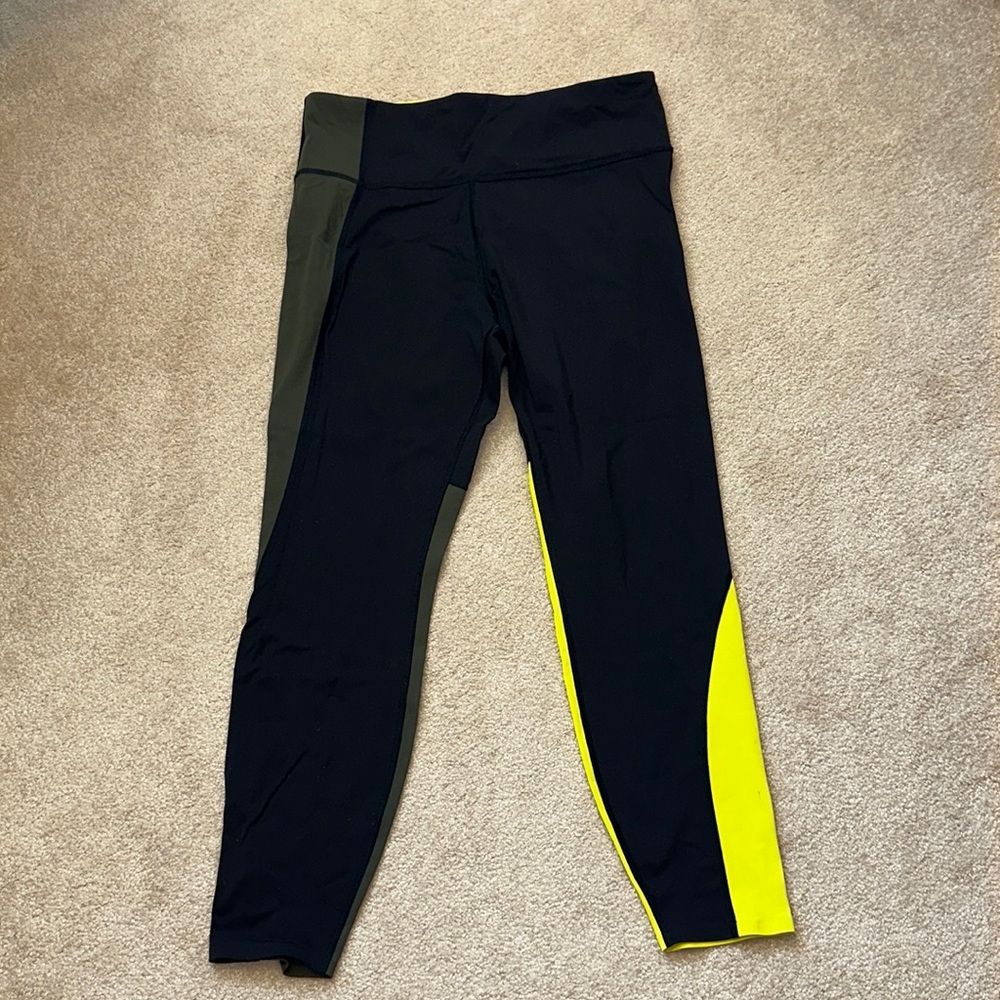 Athleta size large ASYM colorblock tight leggings